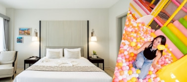 The Navy House Hotel, สัตหีบ