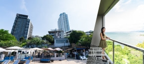 Golden Tulip Pattaya Beach Resort, พัทยา